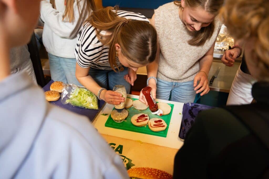 Burgerschapsonderwijs monitoren zonder afvinklijstjes?